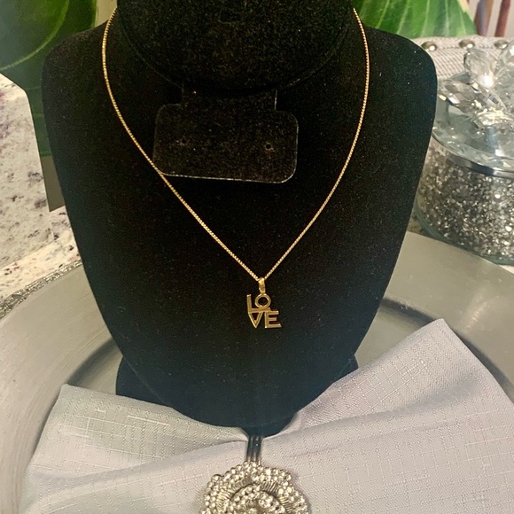 Saint Laurent
Love Charm Pendant Necklace. - Picture 3 of 7